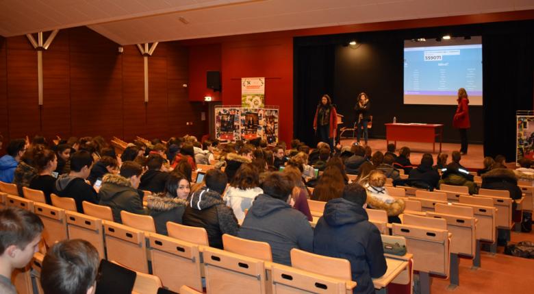 image amphi1.jpg (0.4MB)